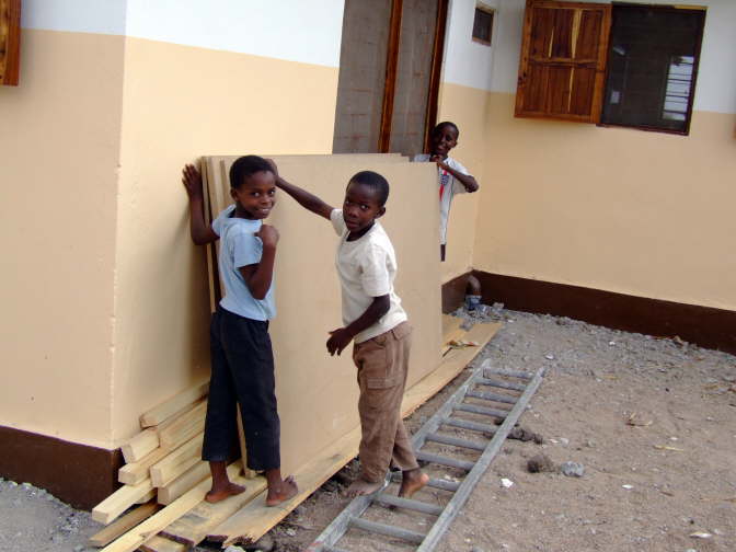 children helping